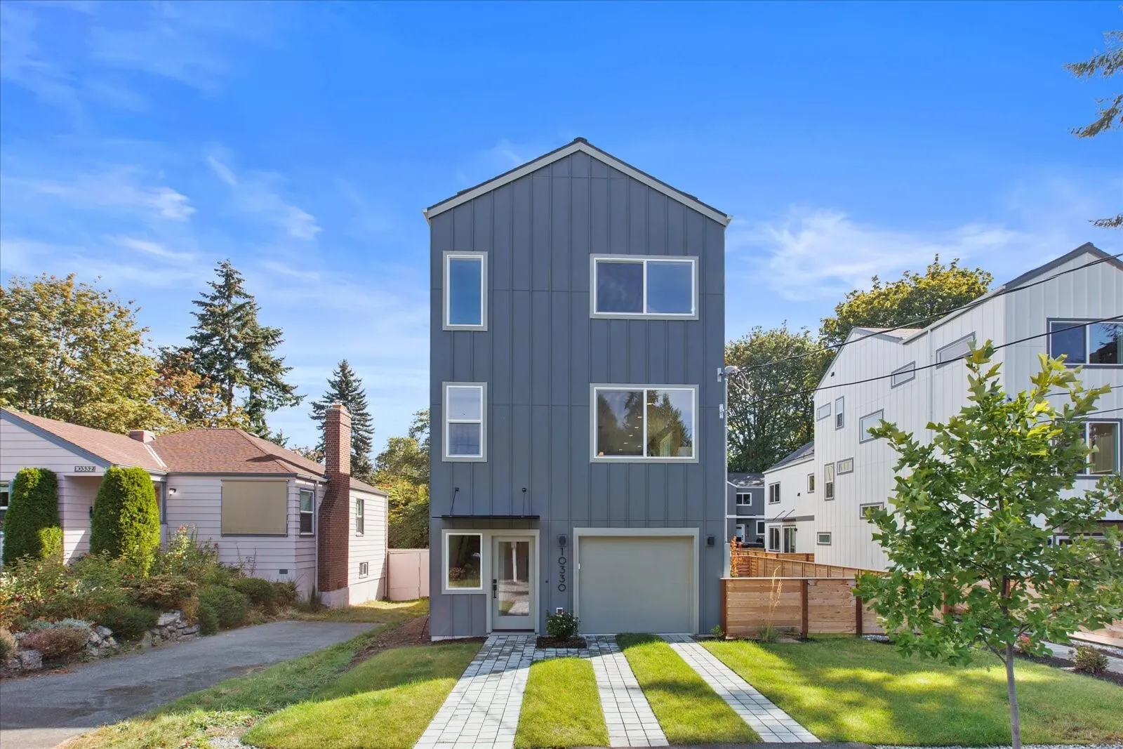 10330 Ashworth Avenue N, Seattle, WA 98133