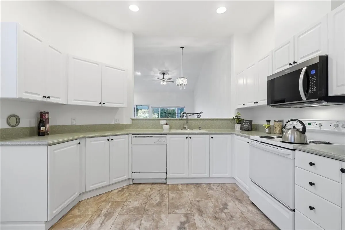 23405 51st Avenue S #20.2, Kent, WA 98032