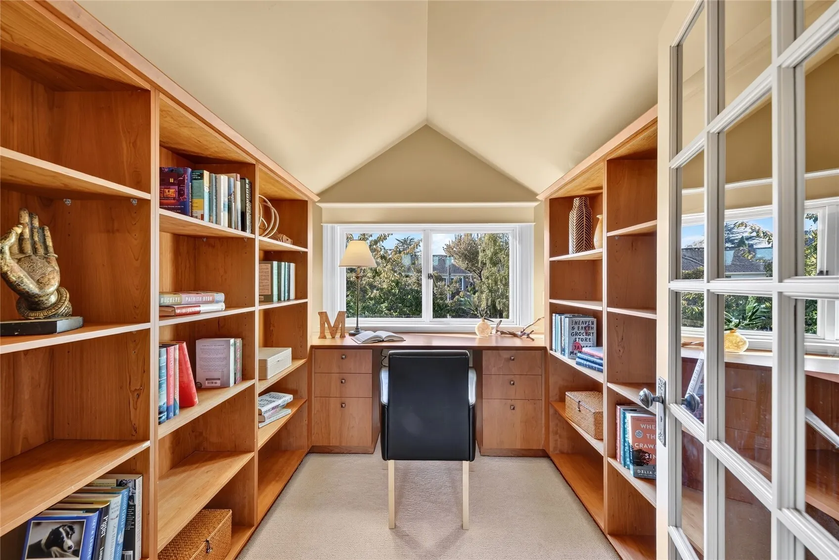 2322 12th Avenue E, Seattle, WA 98102