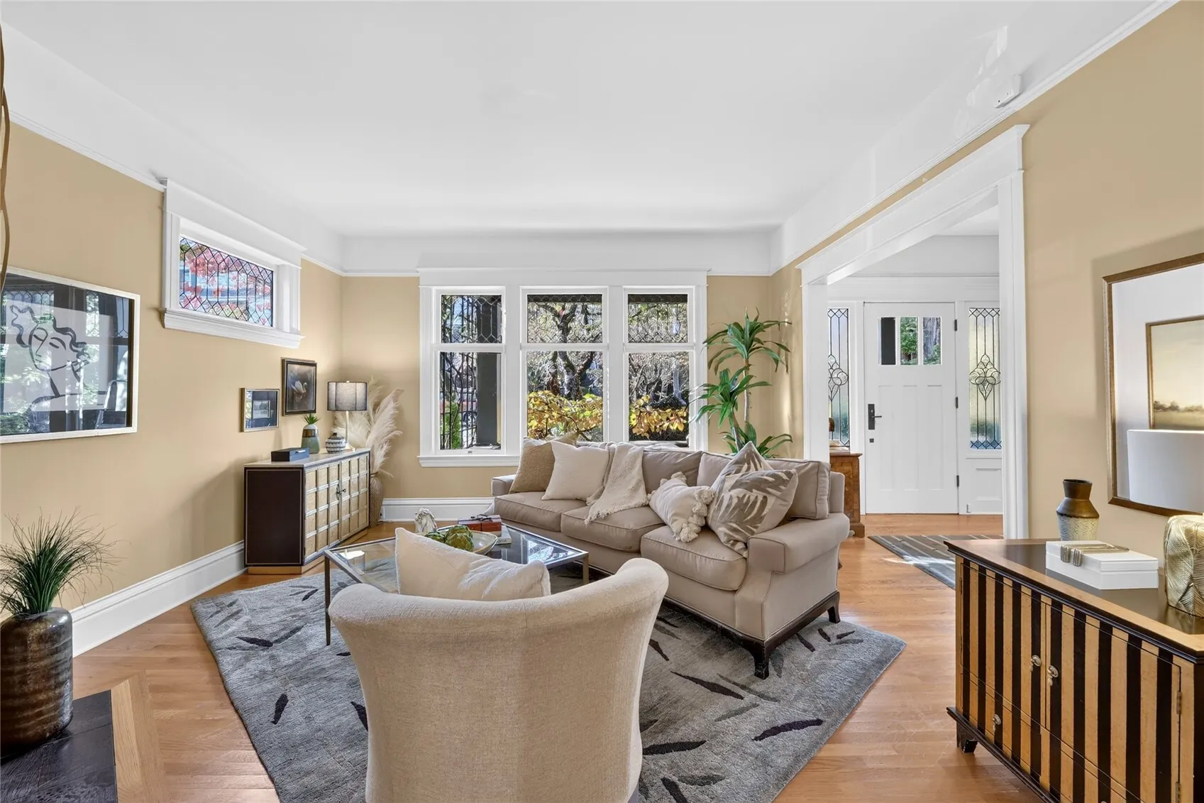 2322 12th Avenue E, Seattle, WA 98102