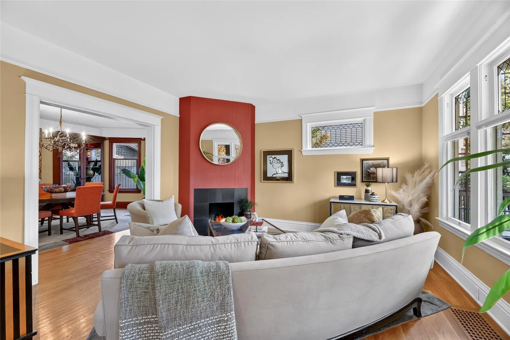 2322 12th Avenue E, Seattle, WA 98102