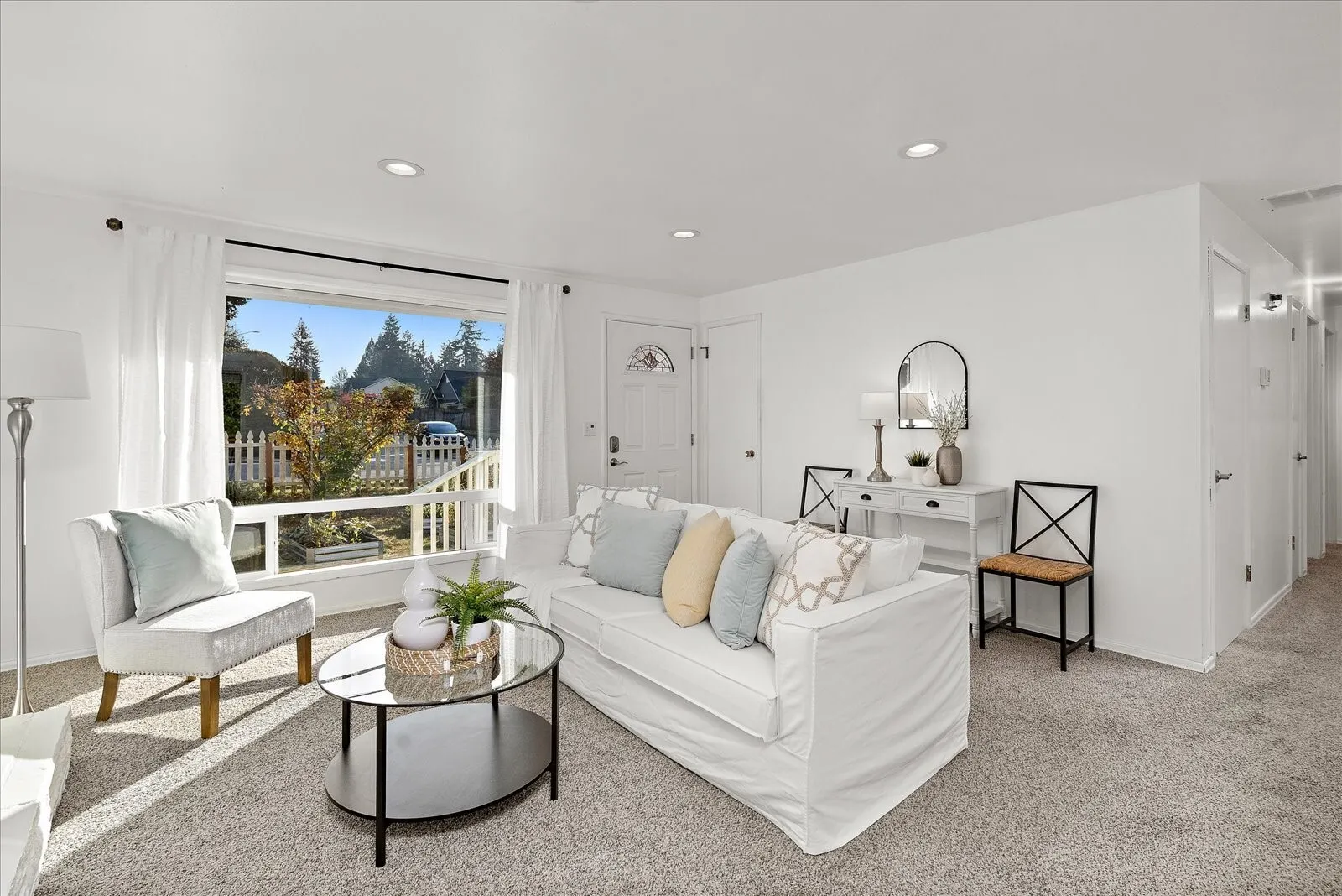 19330 52nd Avenue W, Lynnwood, WA 98036