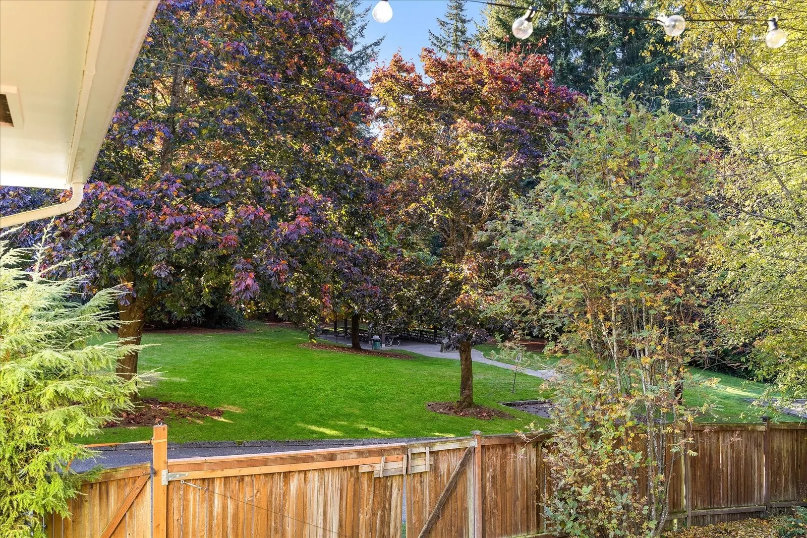 19330 52nd Avenue W, Lynnwood, WA 98036