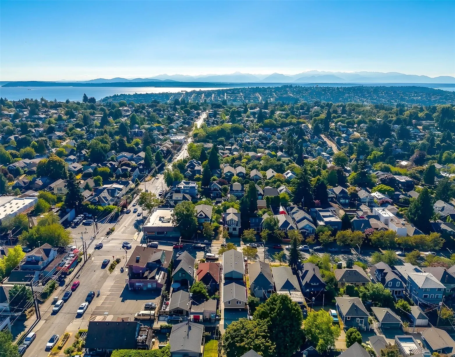 2412 Queen Ann Avenue N, Seattle, WA 98109