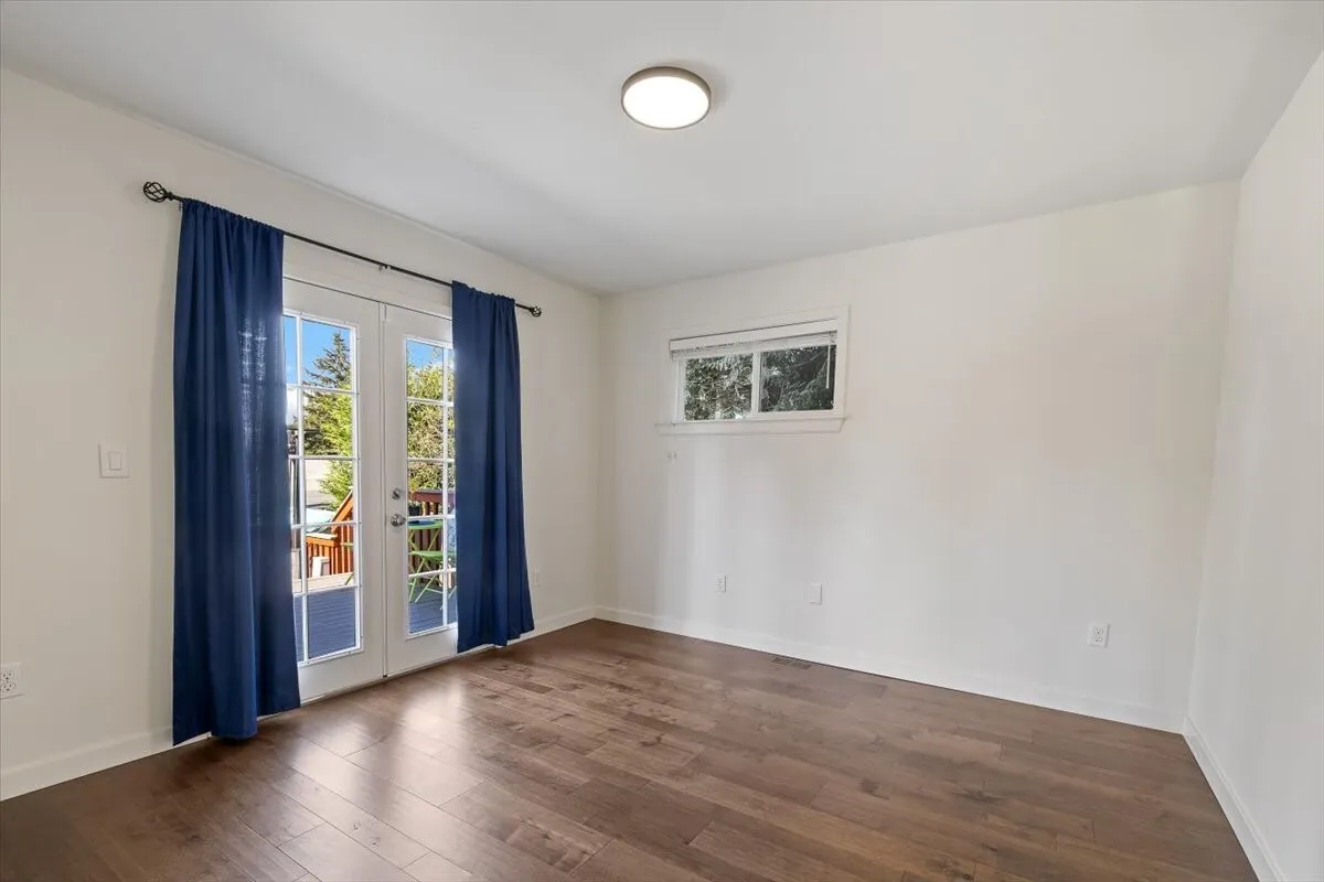10917 28th Avenue SW, Seattle, WA 98146