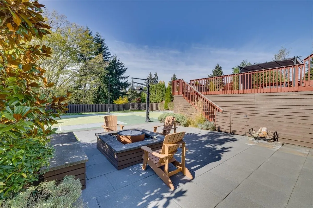 10917 28th Avenue SW, Seattle, WA 98146