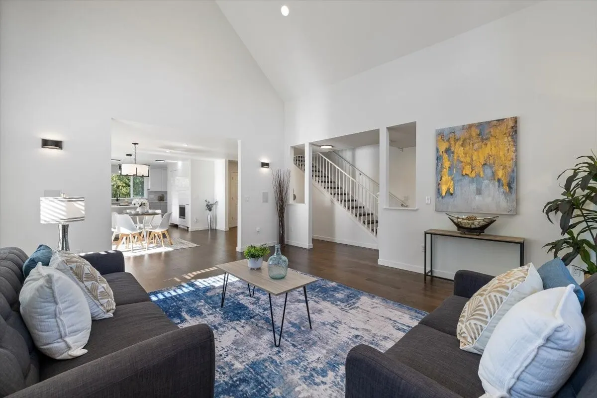 10917 28th Avenue SW, Seattle, WA 98146