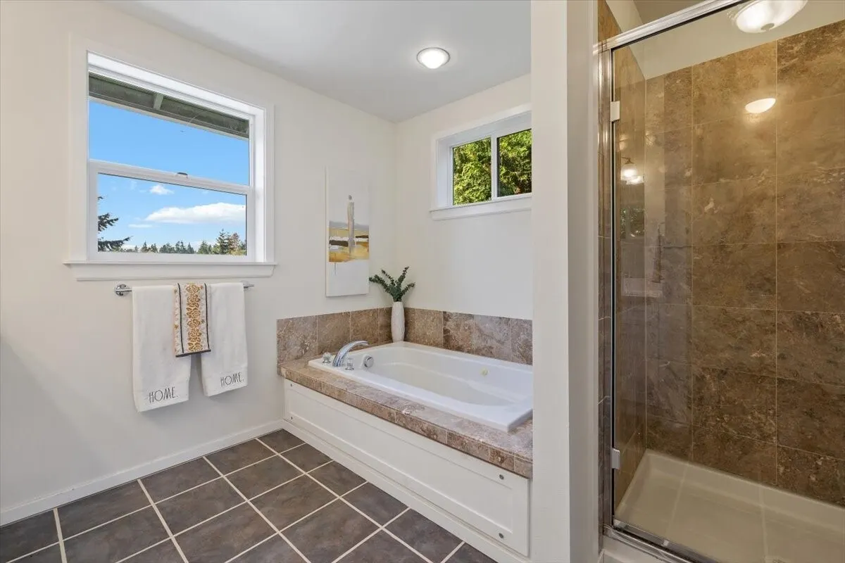 10917 28th Avenue SW, Seattle, WA 98146