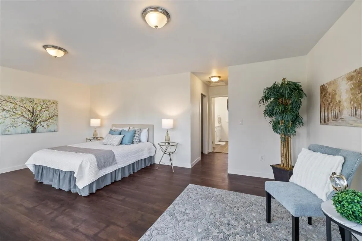 10917 28th Avenue SW, Seattle, WA 98146