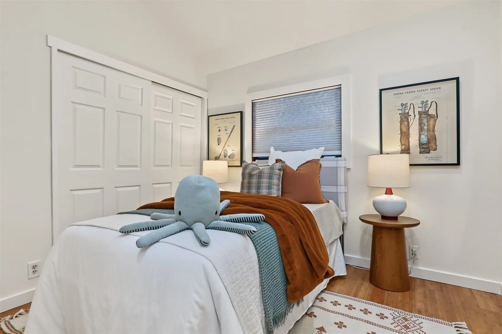 2242 Bonair Place SW, Seattle, WA 98116