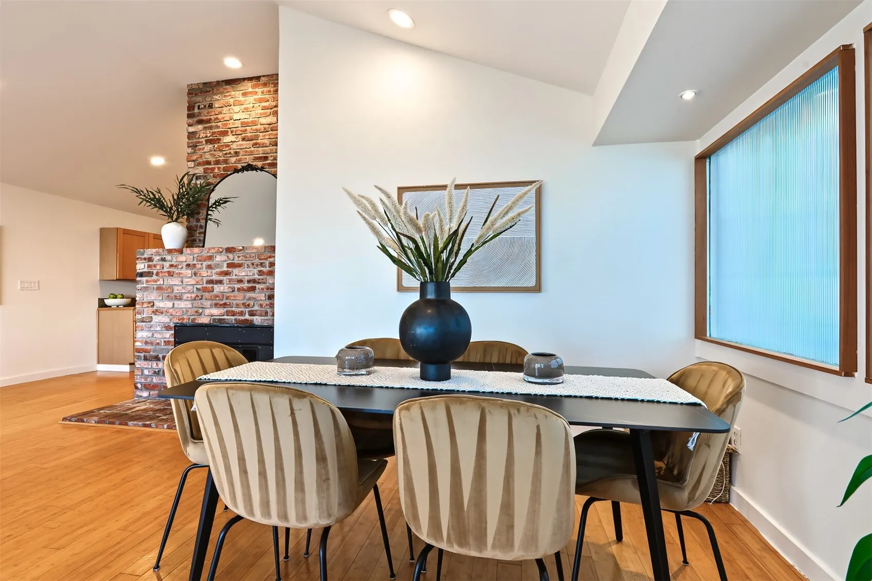 2242 Bonair Place SW, Seattle, WA 98116