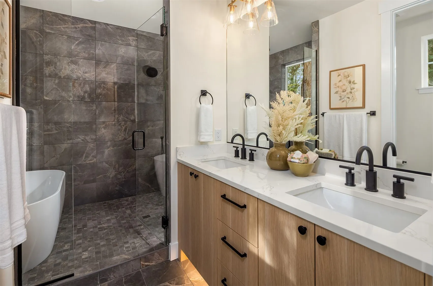 11810 NE 103rd Place , Kirkland, WA 98033