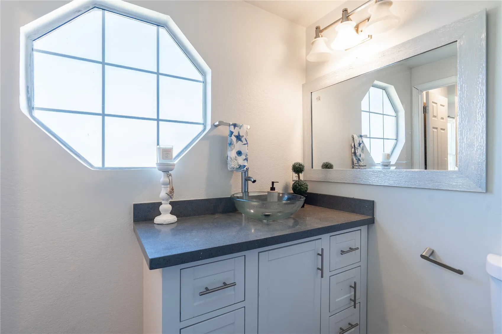 1230 224th Place SW, Bothell, WA 98021