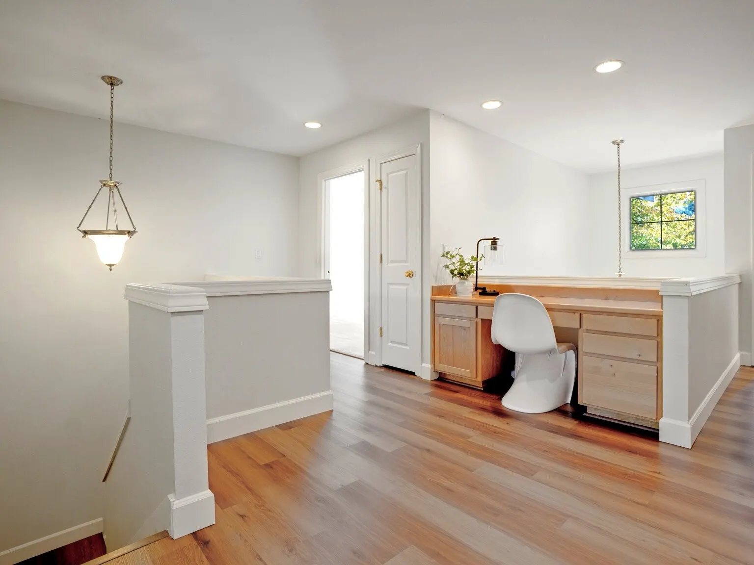 1965 16th Court NE, Issaquah, WA 98029