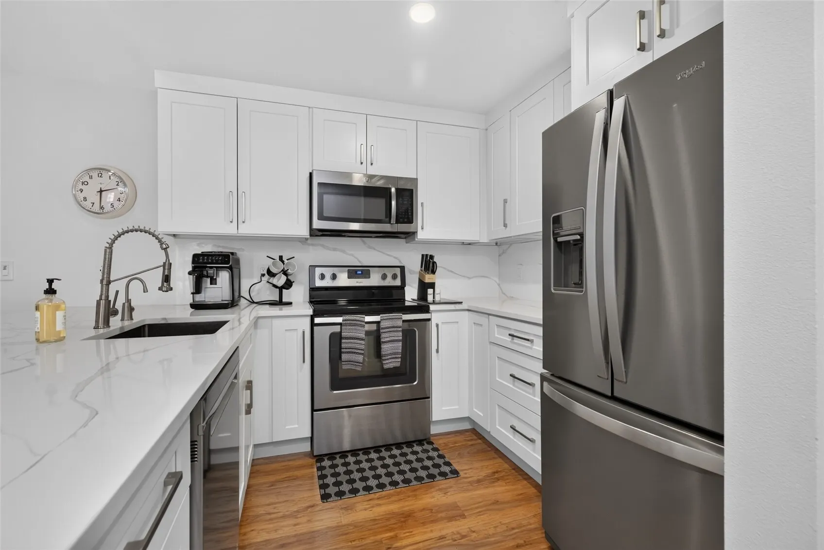 10709 Valley View Road #B 401, Bothell, WA 98011