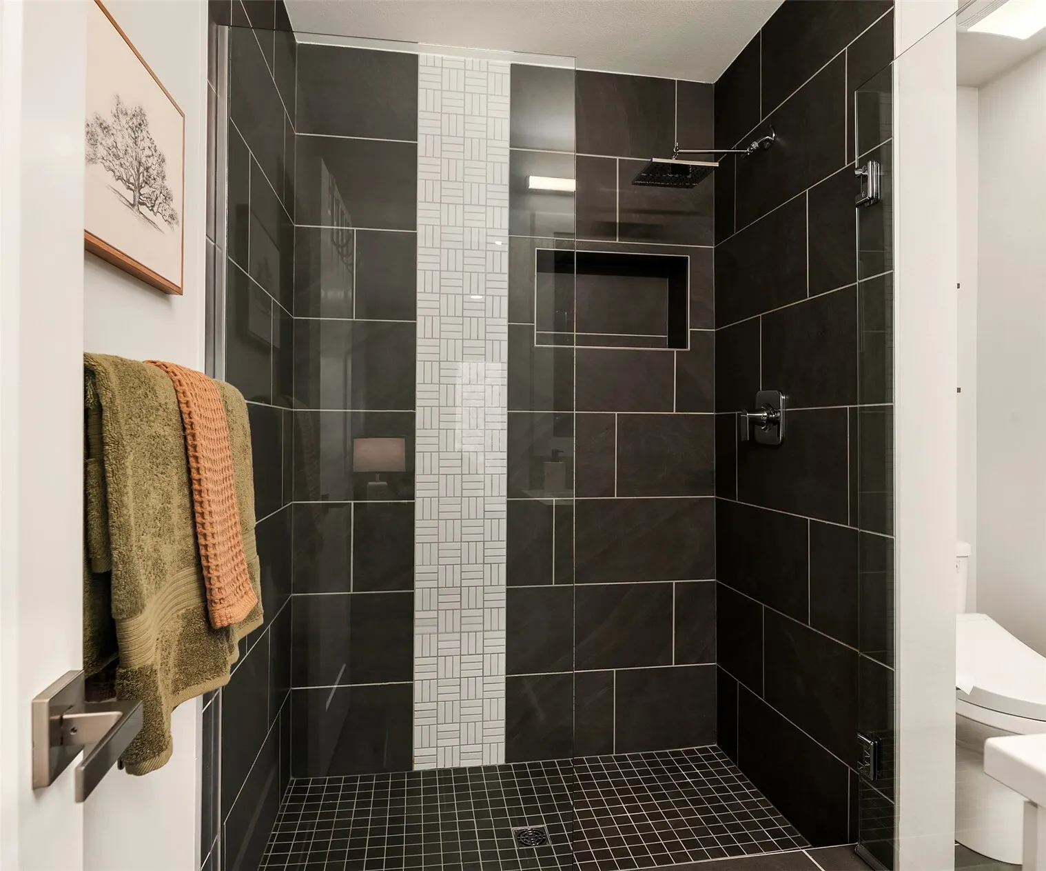 23833 9th Avenue SE #B, Bothell, WA 98021