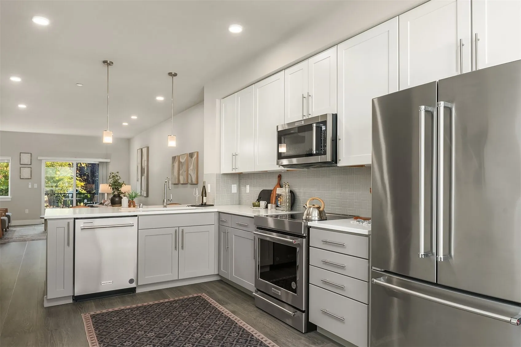 23833 9th Avenue SE #B, Bothell, WA 98021
