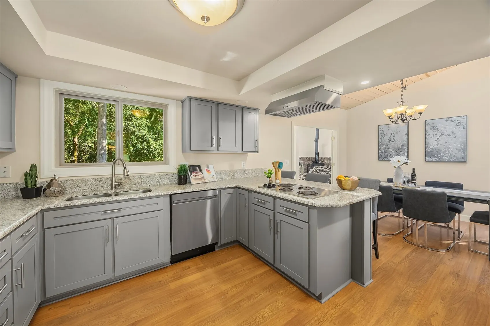 12034 206th Place SE, Issaquah, WA 98027
