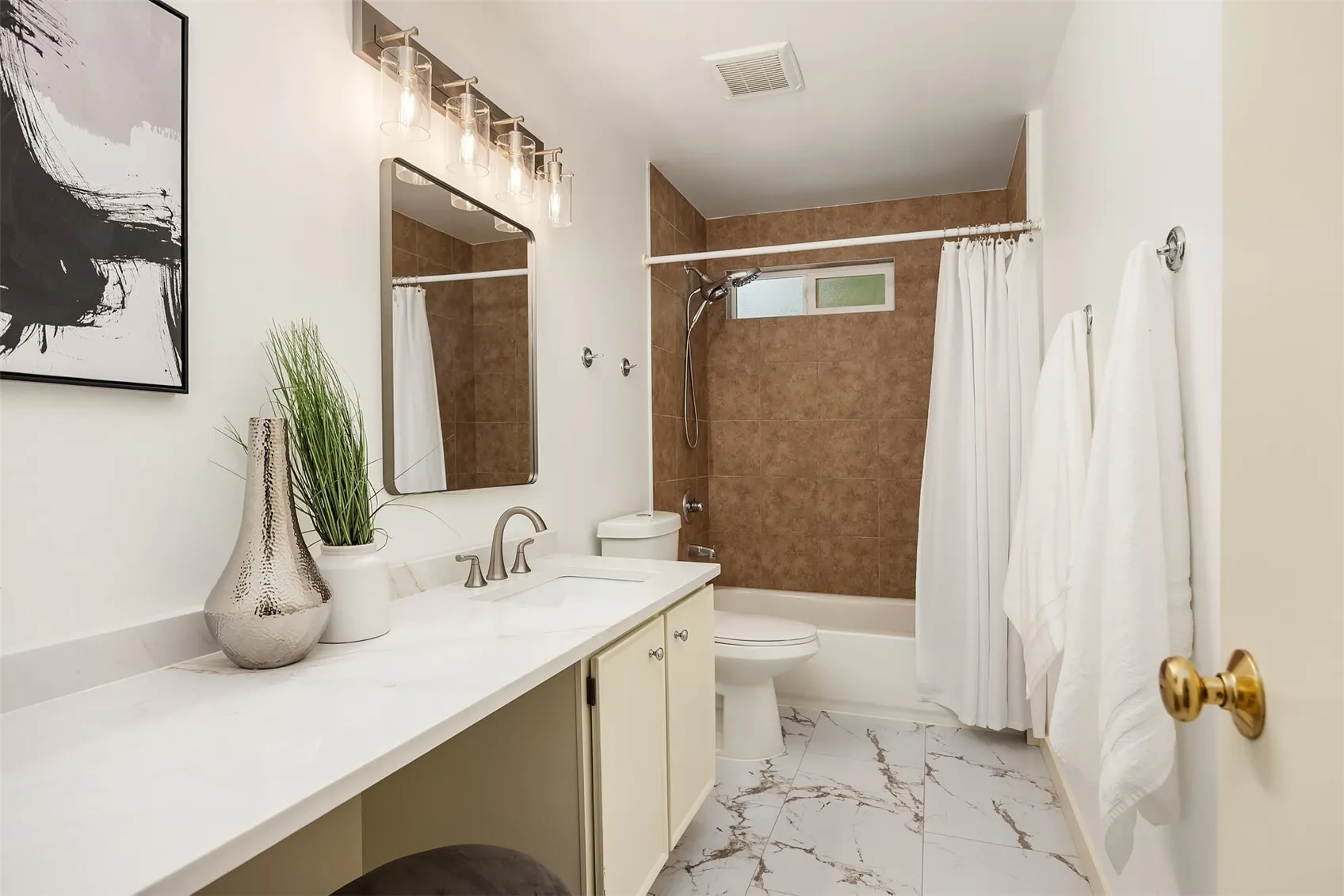 12034 206th Place SE, Issaquah, WA 98027