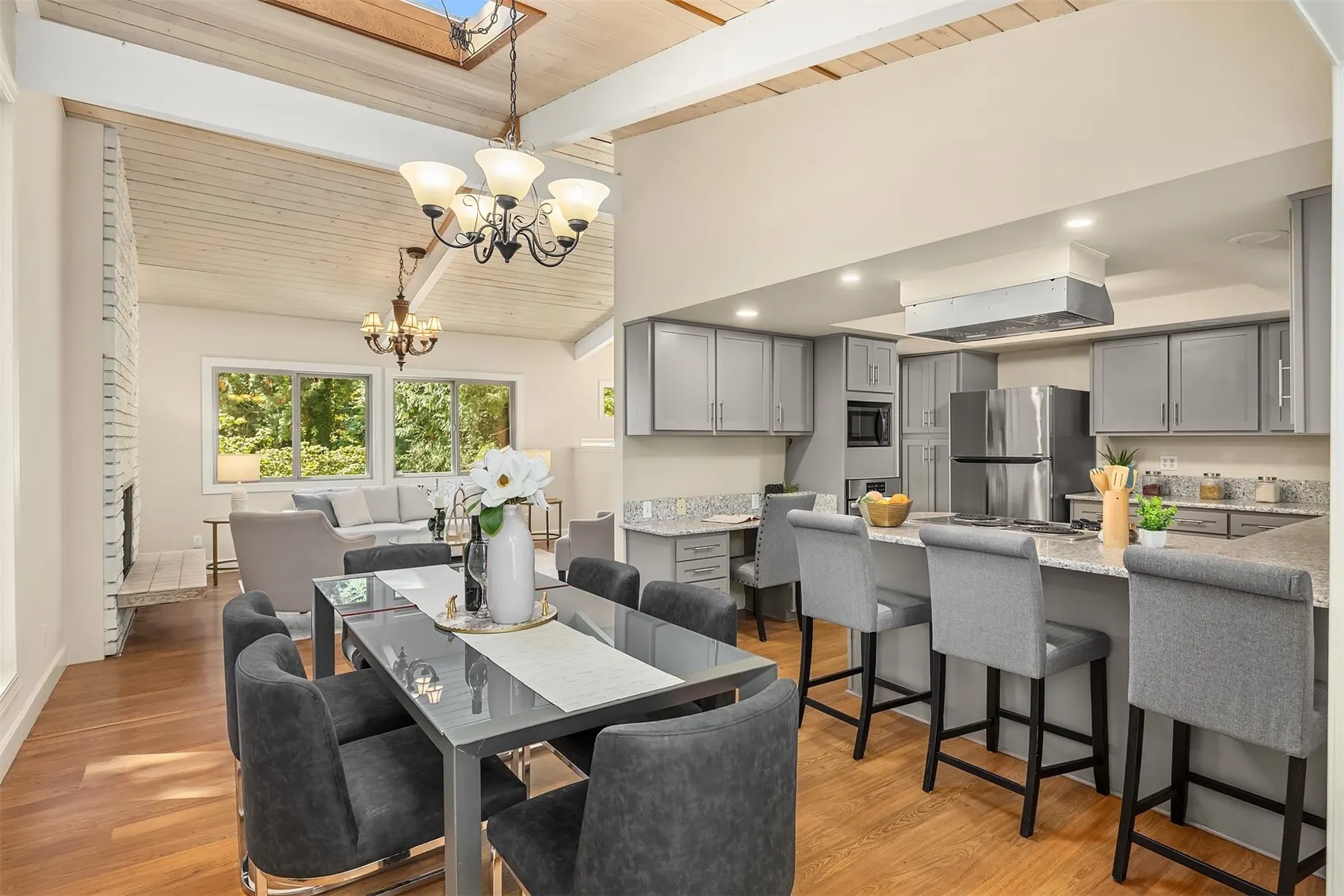 12034 206th Place SE, Issaquah, WA 98027