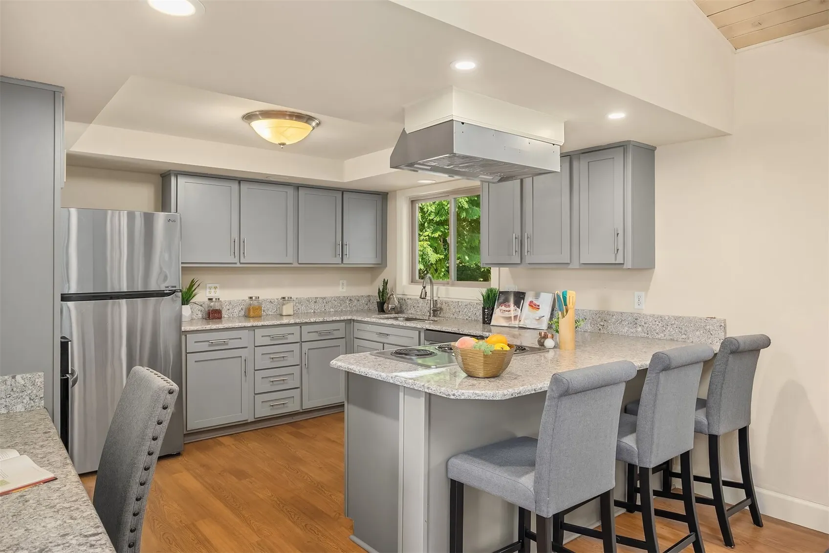 12034 206th Place SE, Issaquah, WA 98027