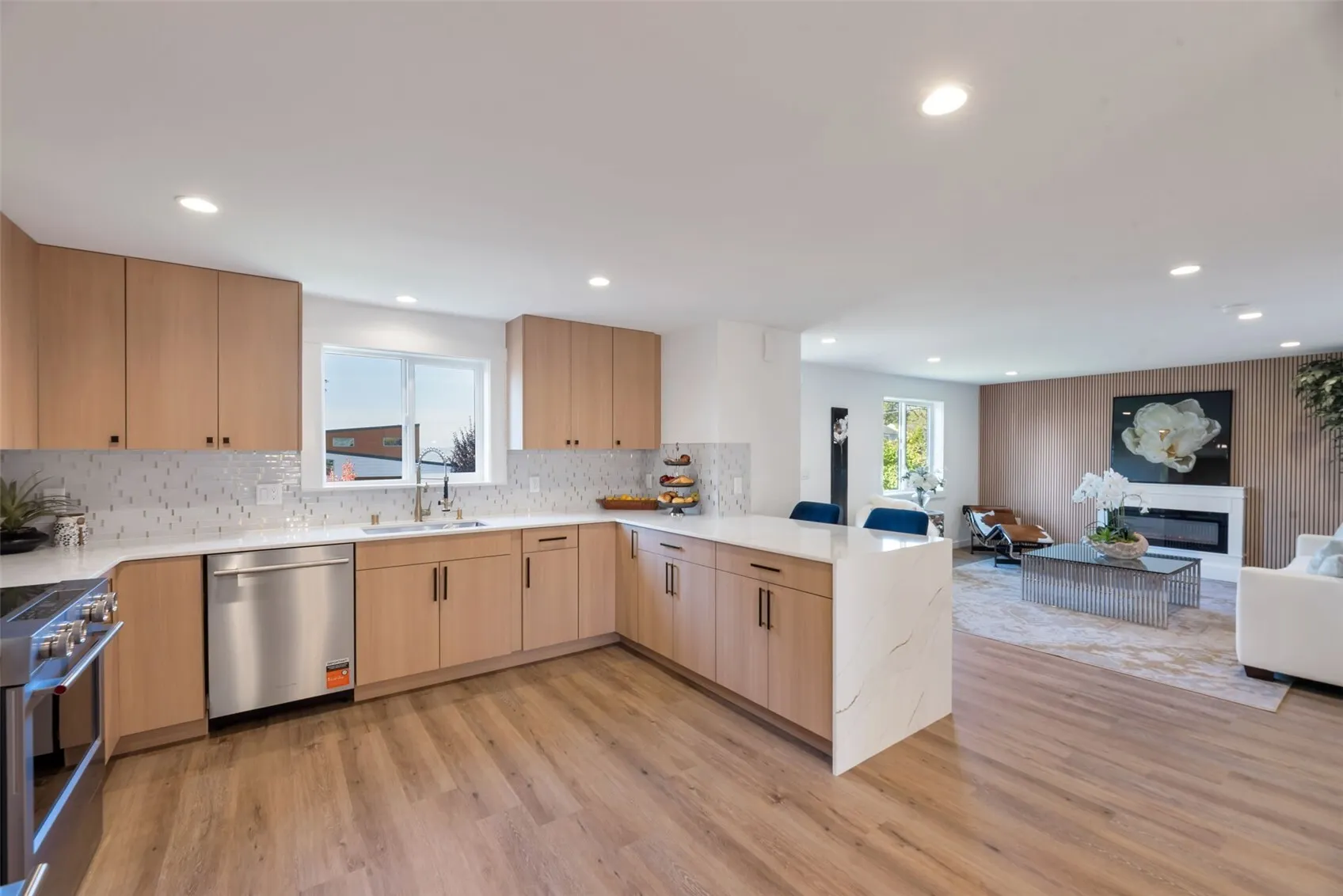 5402 20th Avenue S, Seattle, WA 98108