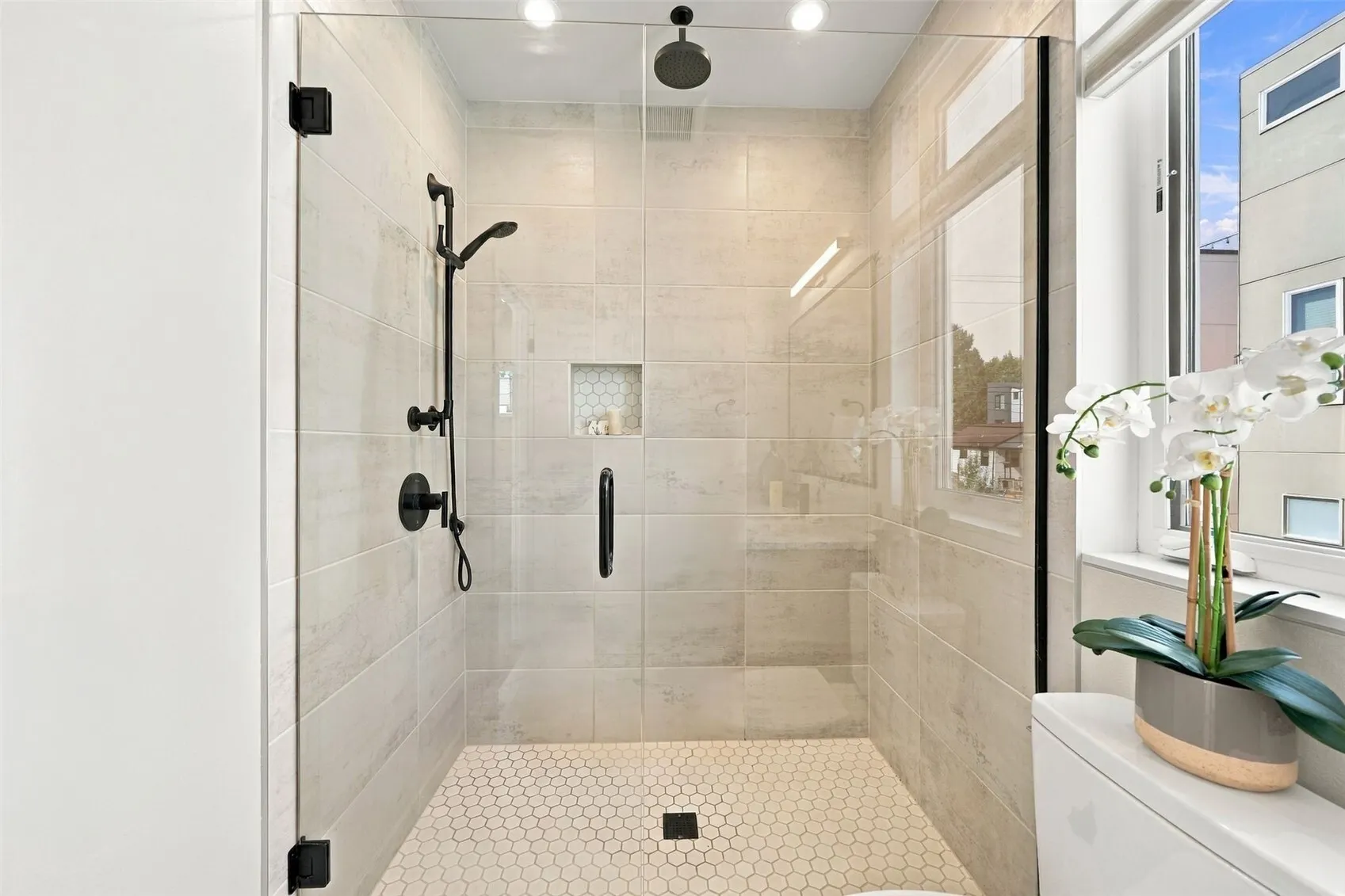 6016 California Avenue SW #D, Seattle, WA 98136