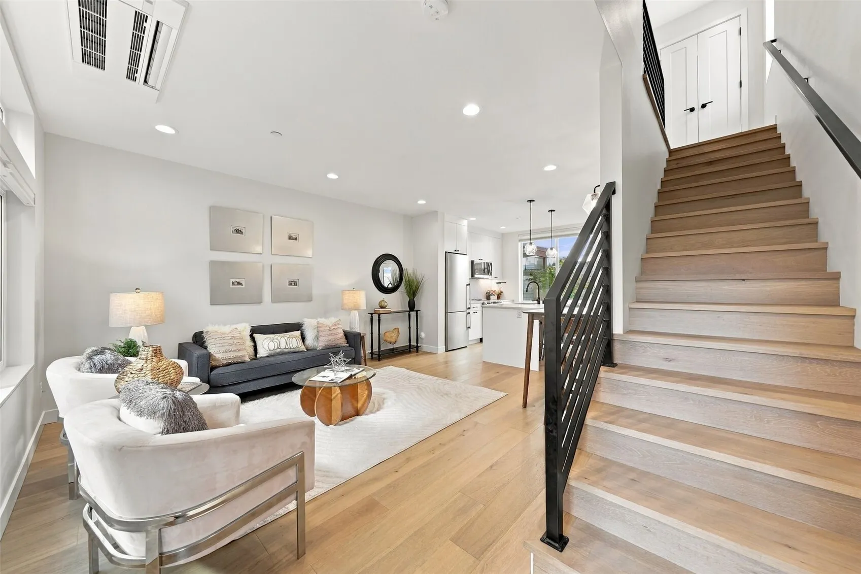 6016 California Avenue SW #D, Seattle, WA 98136