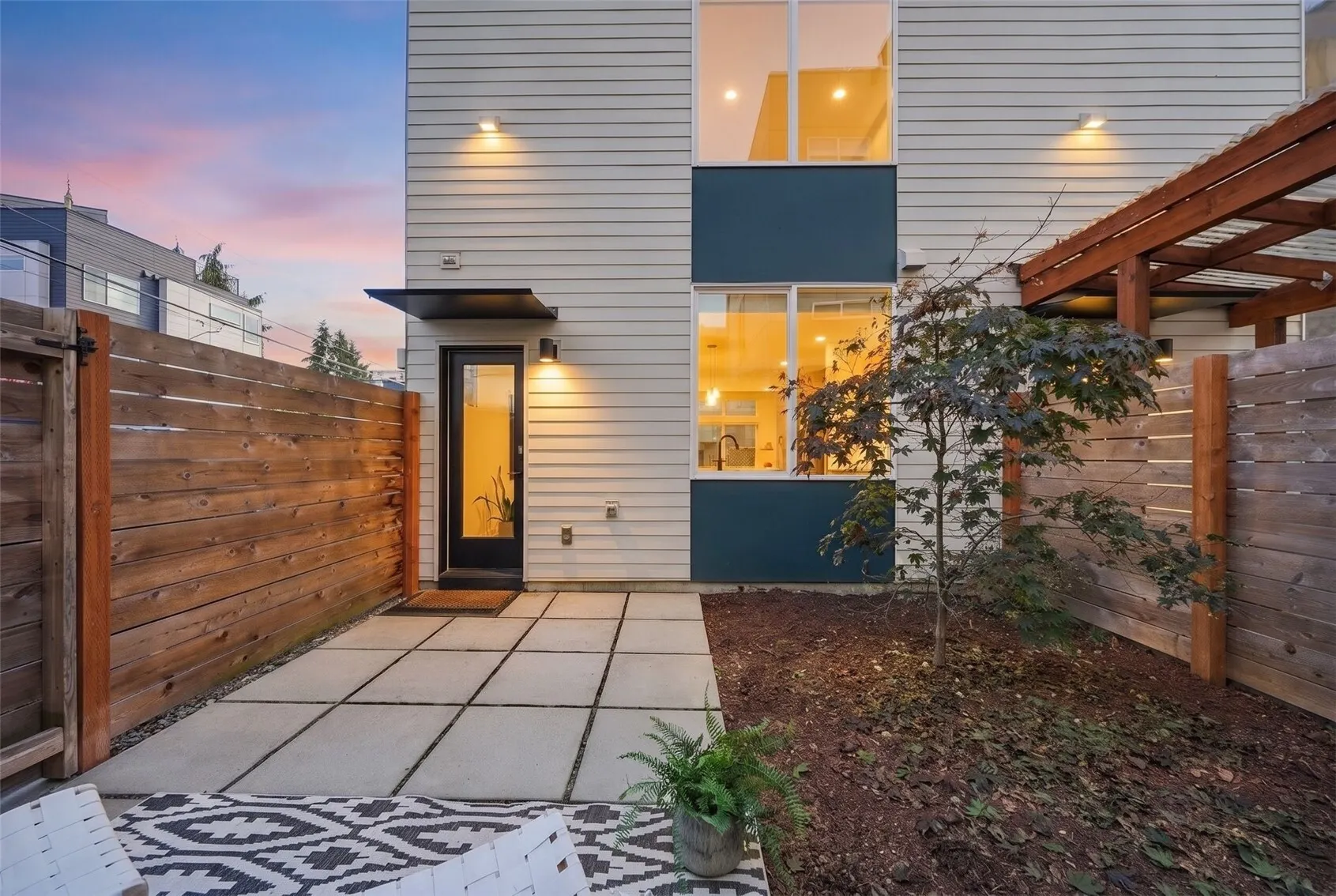 6016 California Avenue SW #D, Seattle, WA 98136