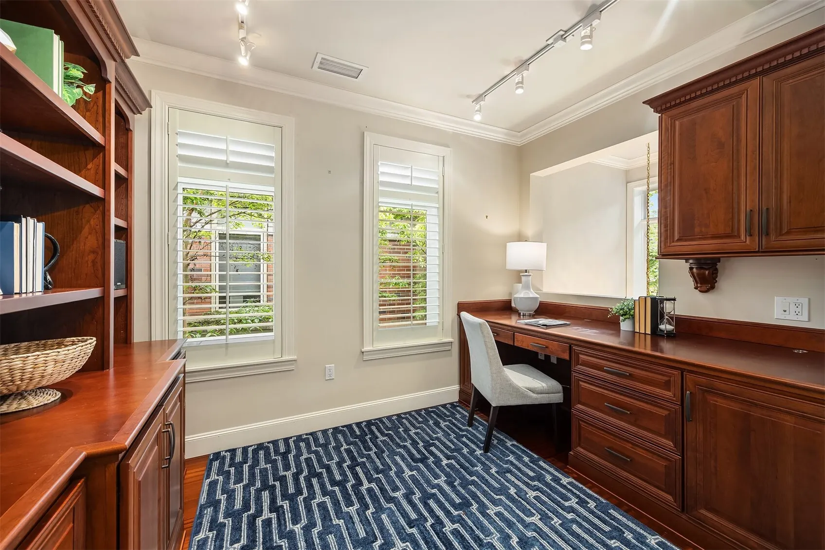 725 Harvard Avenue E, Seattle, WA 98102