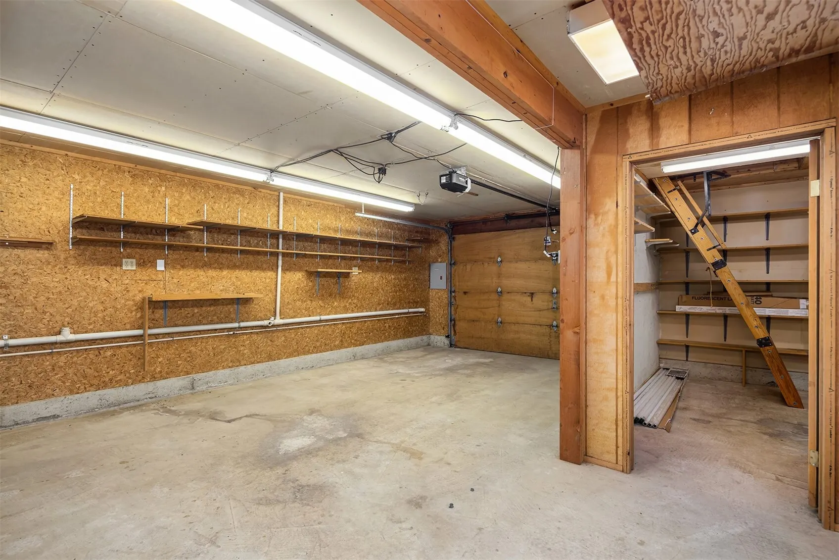 20004 142nd Avenue SE, Kent, WA 98042
