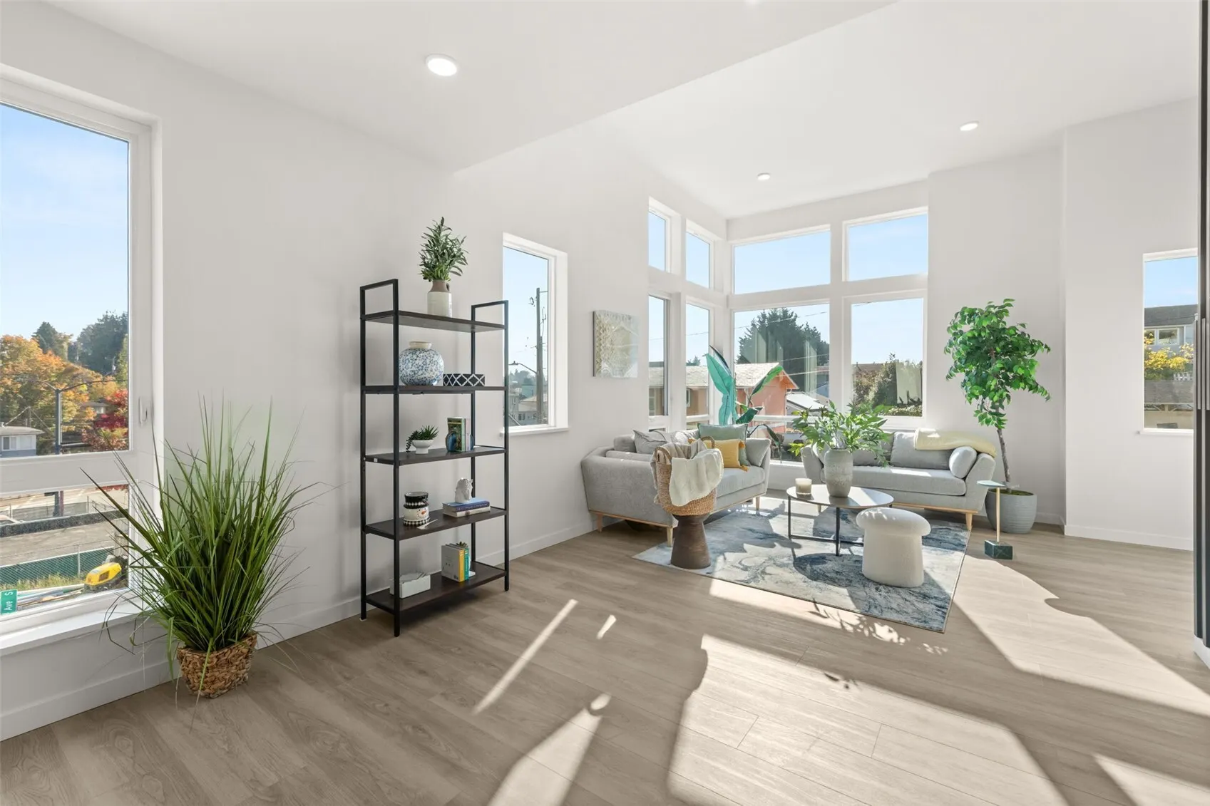 3216 B S Dawson Street , Seattle, WA 98118