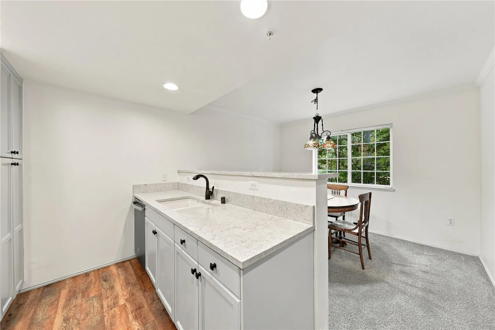 25235 SE Klahanie Boulevard #Q 102, Sammamish, WA 98029