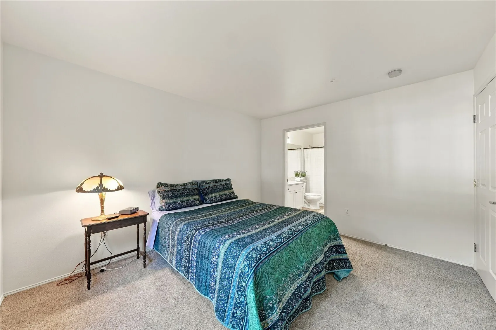 25235 SE Klahanie Boulevard #Q 102, Sammamish, WA 98029