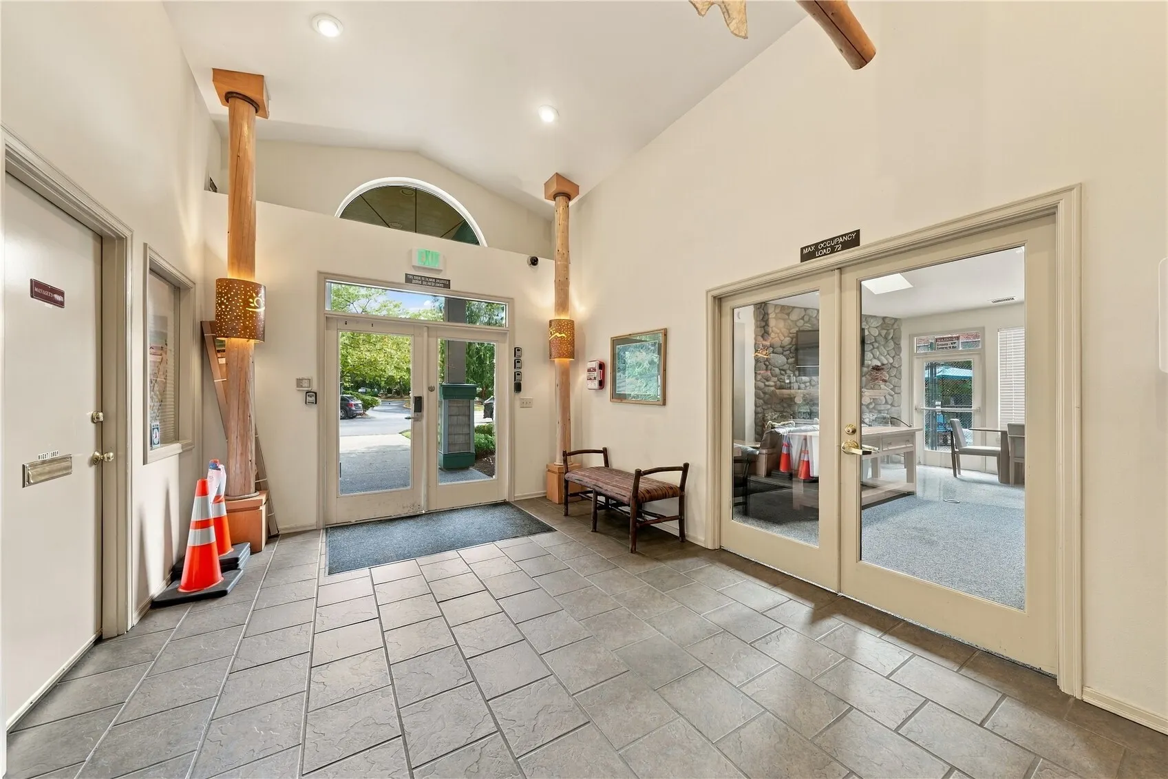 25235 SE Klahanie Boulevard #Q 102, Sammamish, WA 98029