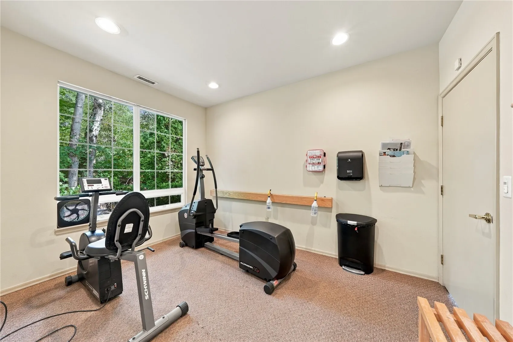 25235 SE Klahanie Boulevard #Q 102, Sammamish, WA 98029