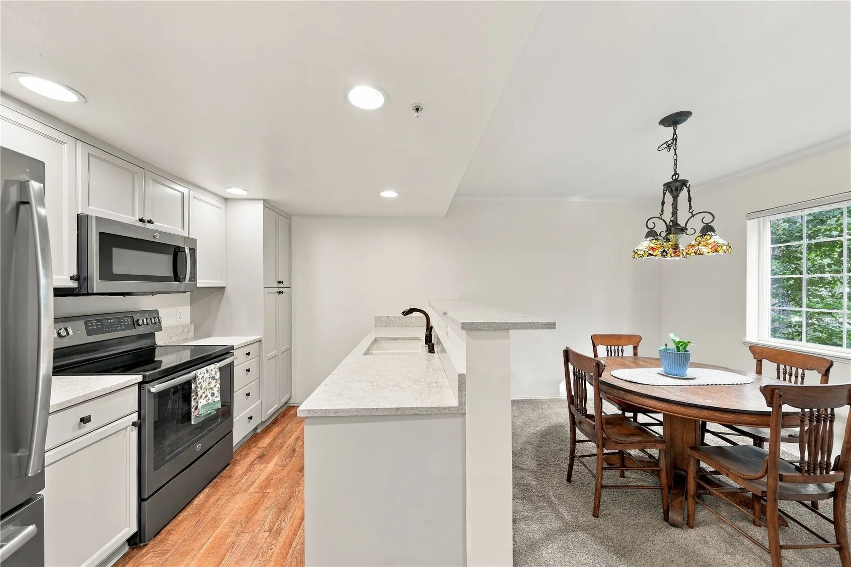 25235 SE Klahanie Boulevard #Q 102, Sammamish, WA 98029