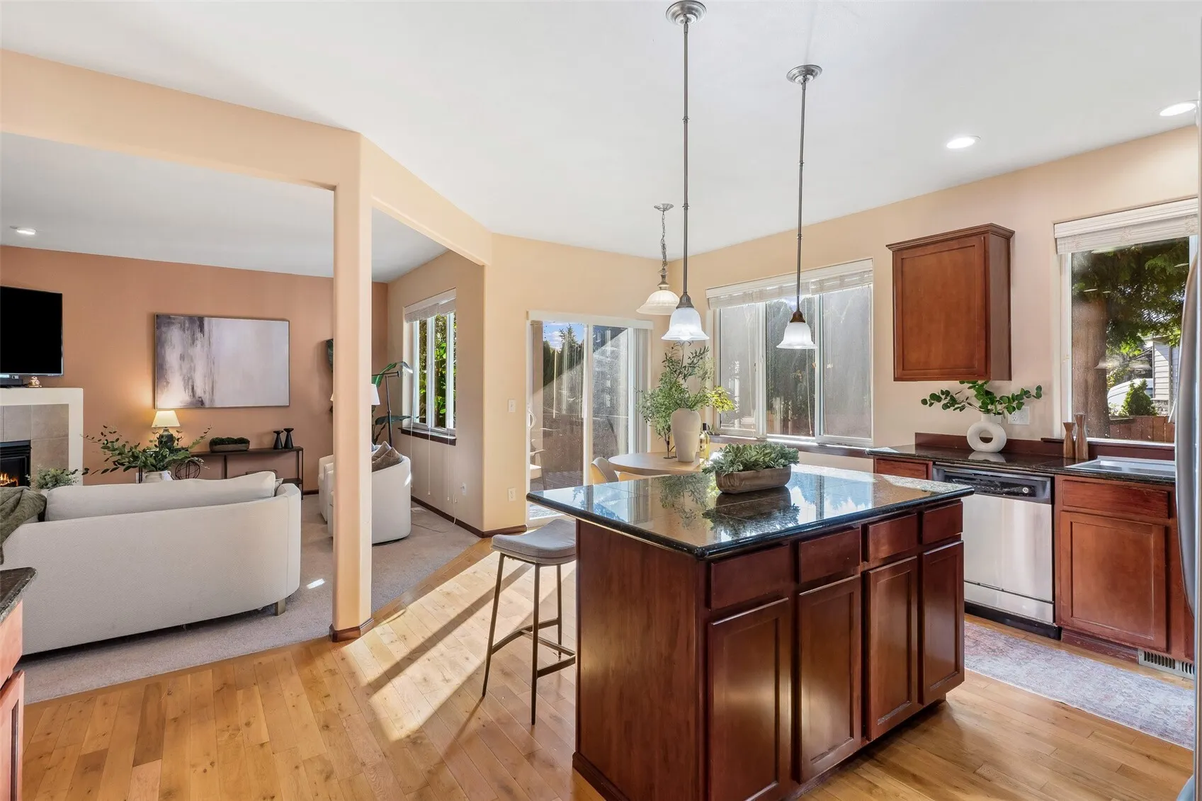 714 142nd Street SW, Lynnwood, WA 98087
