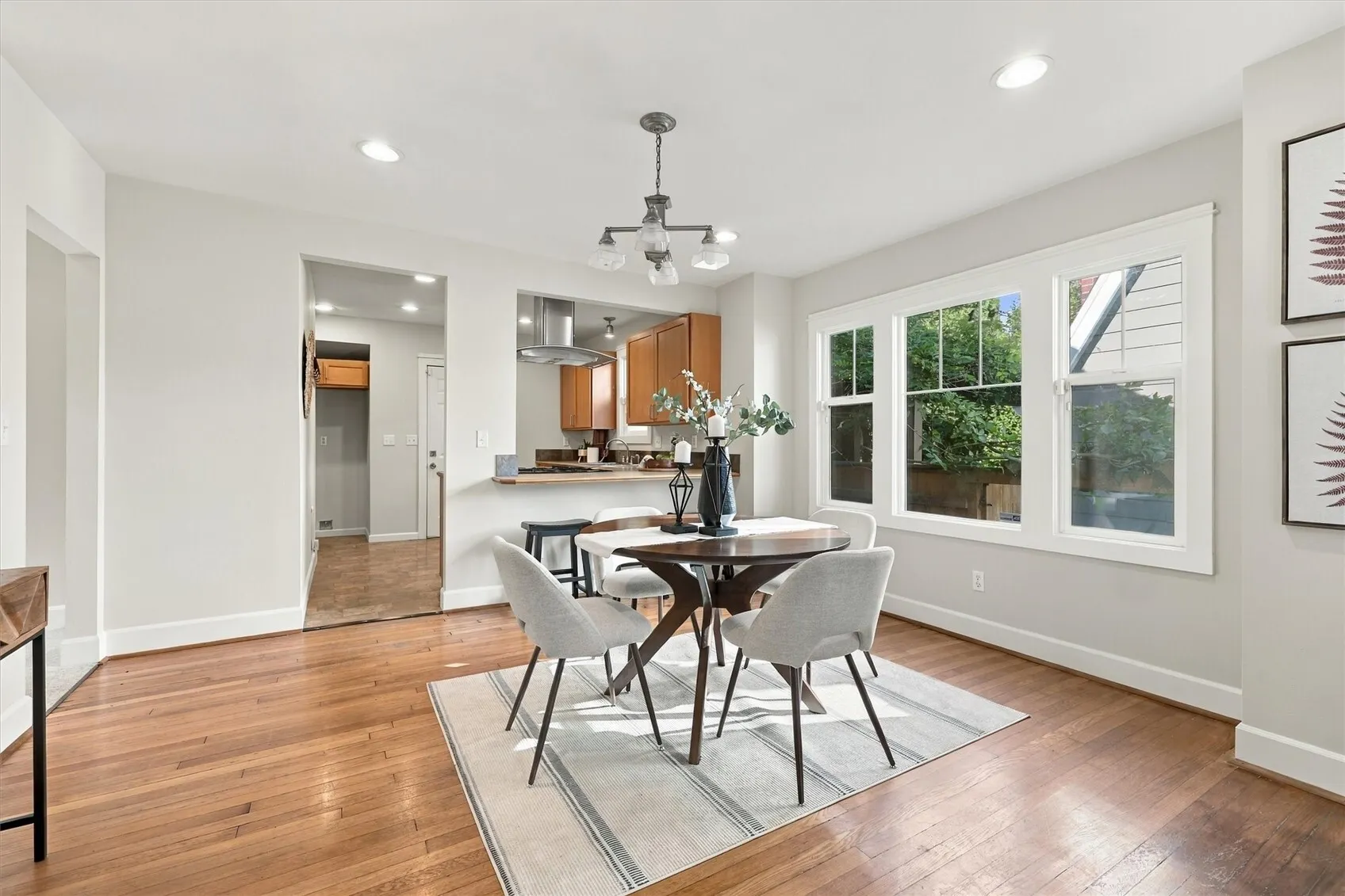 1515 Martin Luther King Jr Way , Seattle, WA 98122