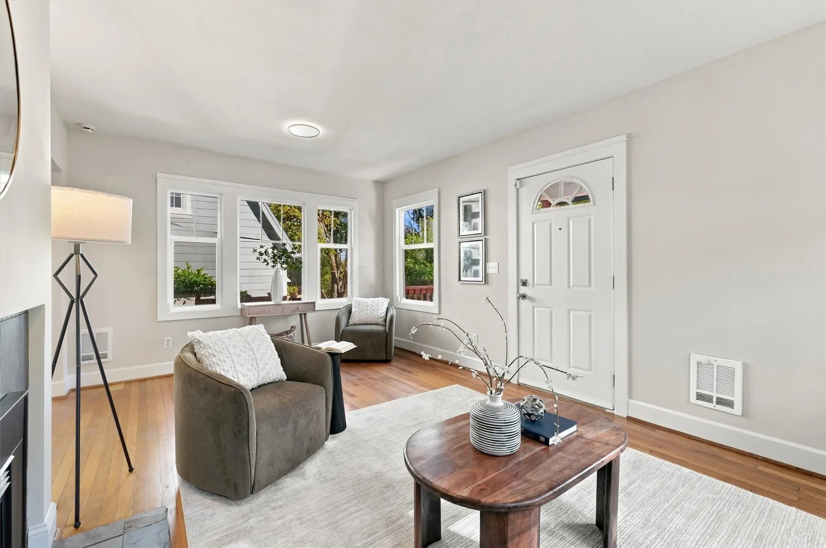 1515 Martin Luther King Jr Way , Seattle, WA 98122
