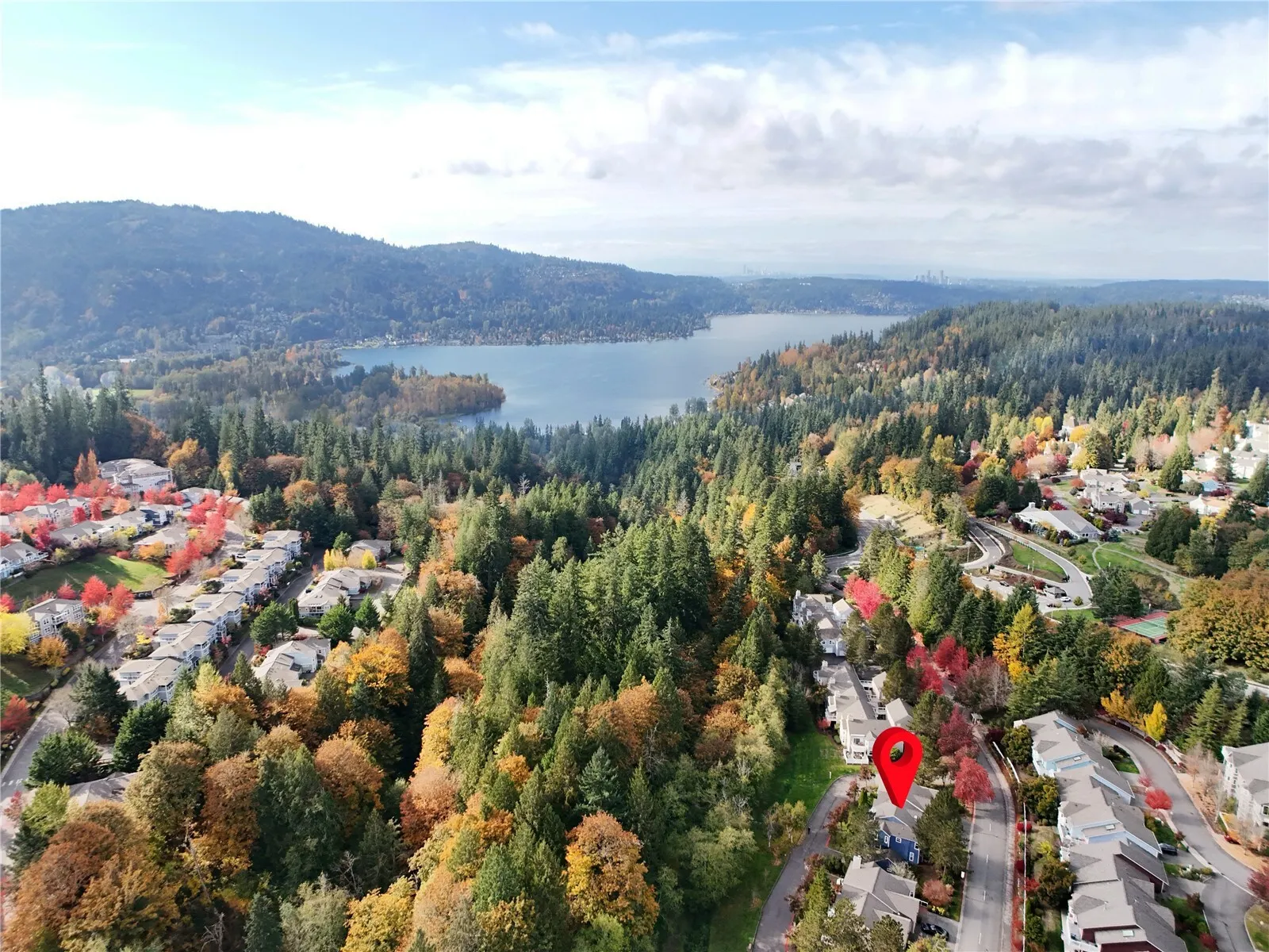 22772 SE 43rd Lane , Issaquah, WA 98029