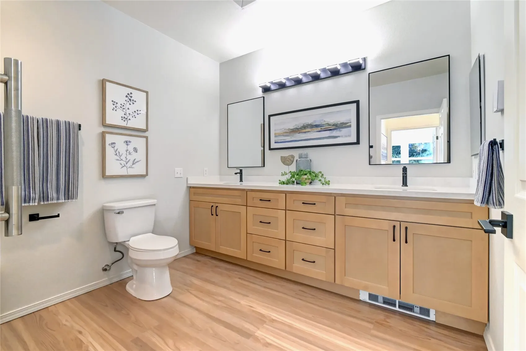 22772 SE 43rd Lane , Issaquah, WA 98029