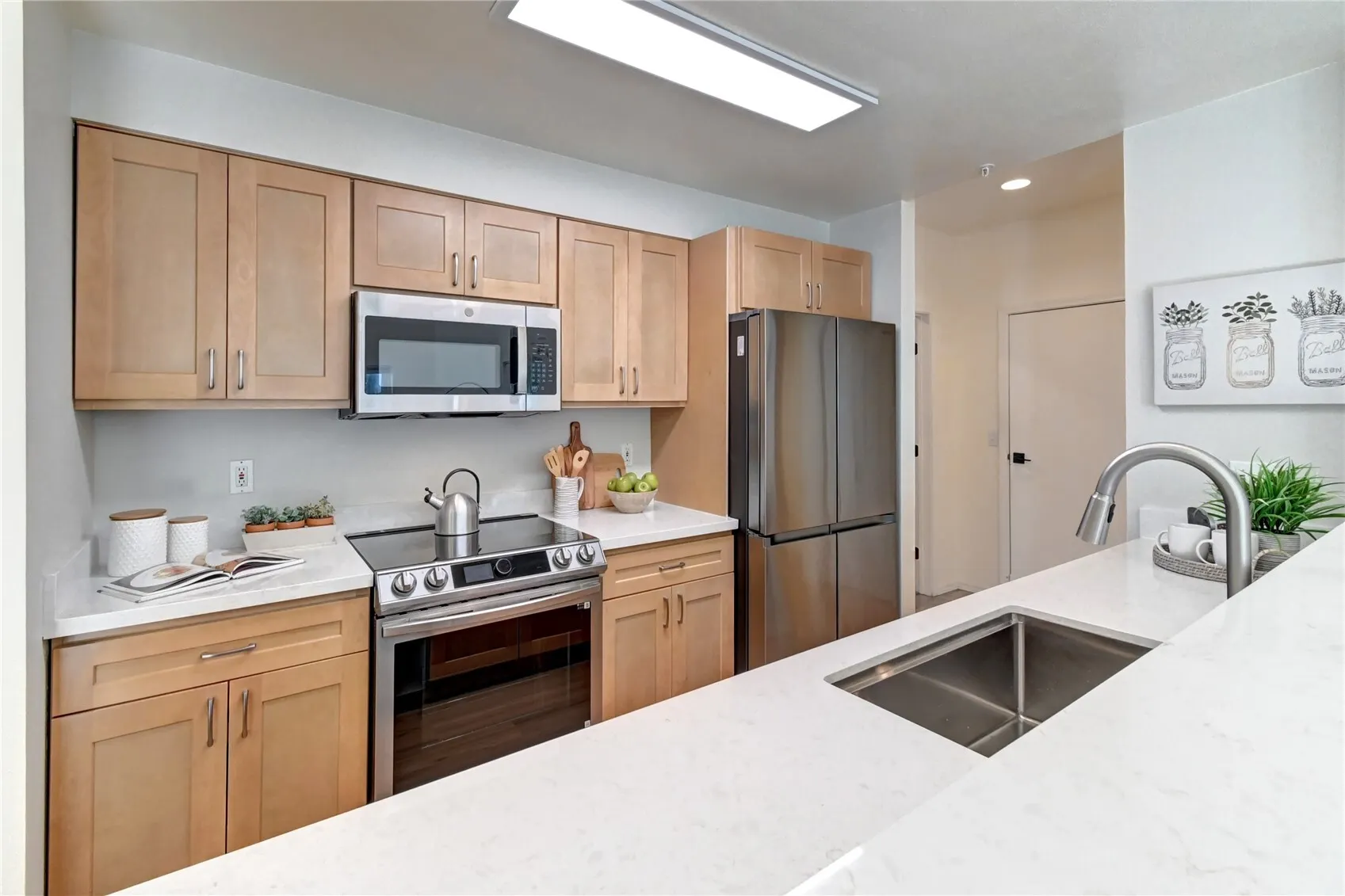 22772 SE 43rd Lane , Issaquah, WA 98029
