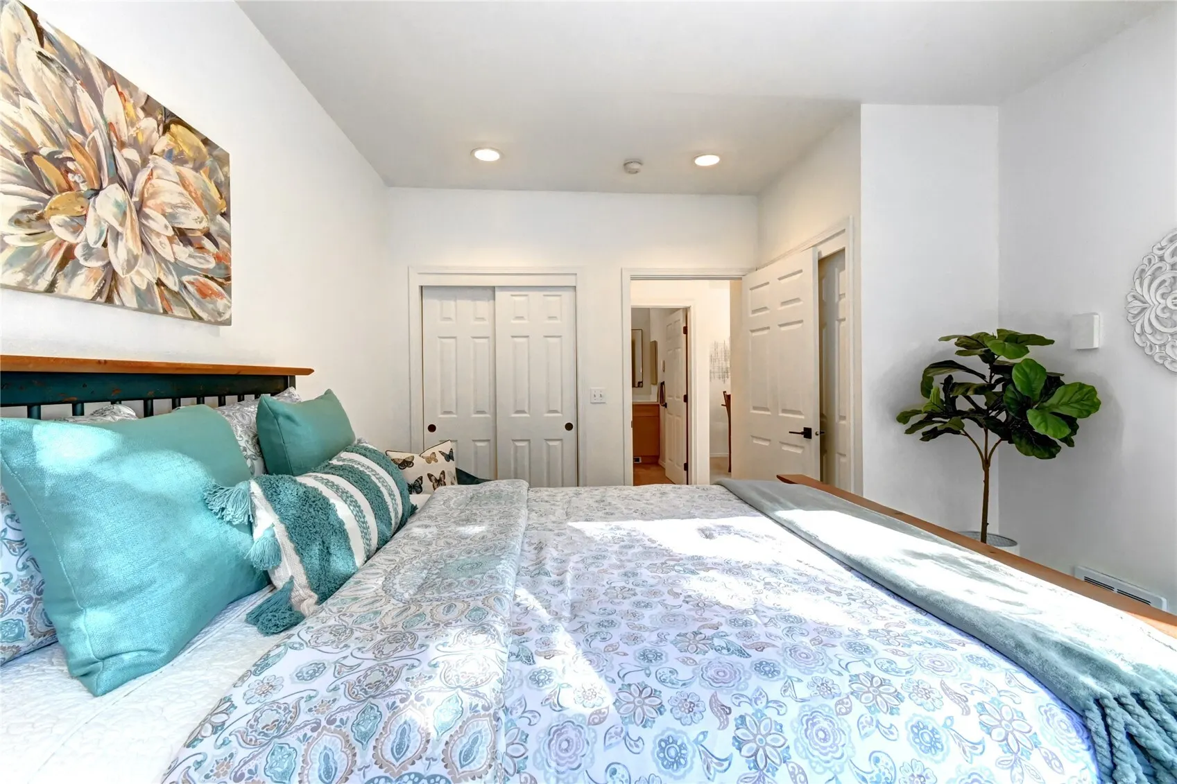 22772 SE 43rd Lane , Issaquah, WA 98029