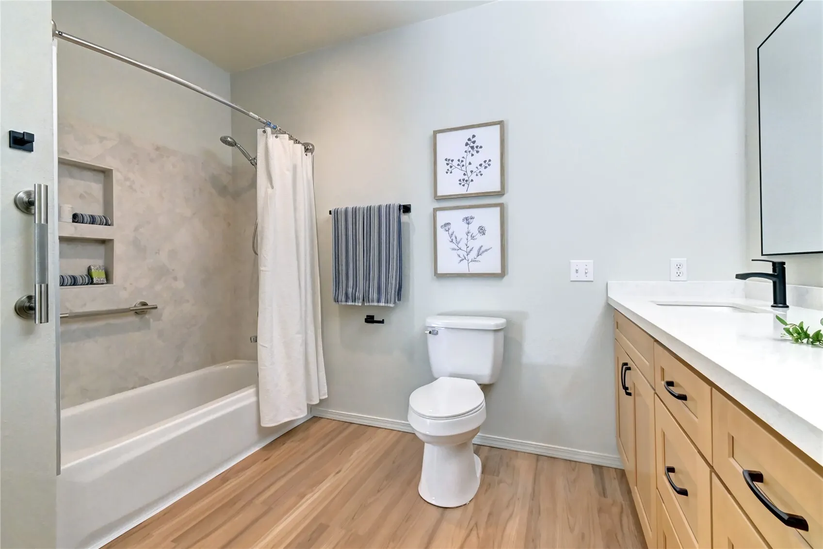 22772 SE 43rd Lane , Issaquah, WA 98029