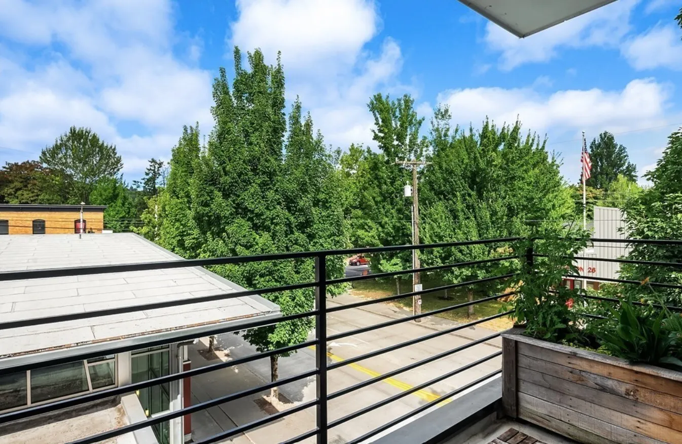 803 S Cloverdale Street #803, Seattle, WA 98108