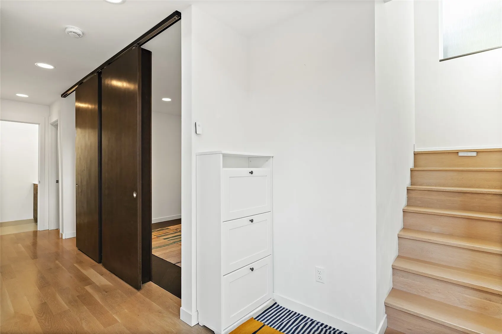 1209 6th Avenue N, Seattle, WA 98109