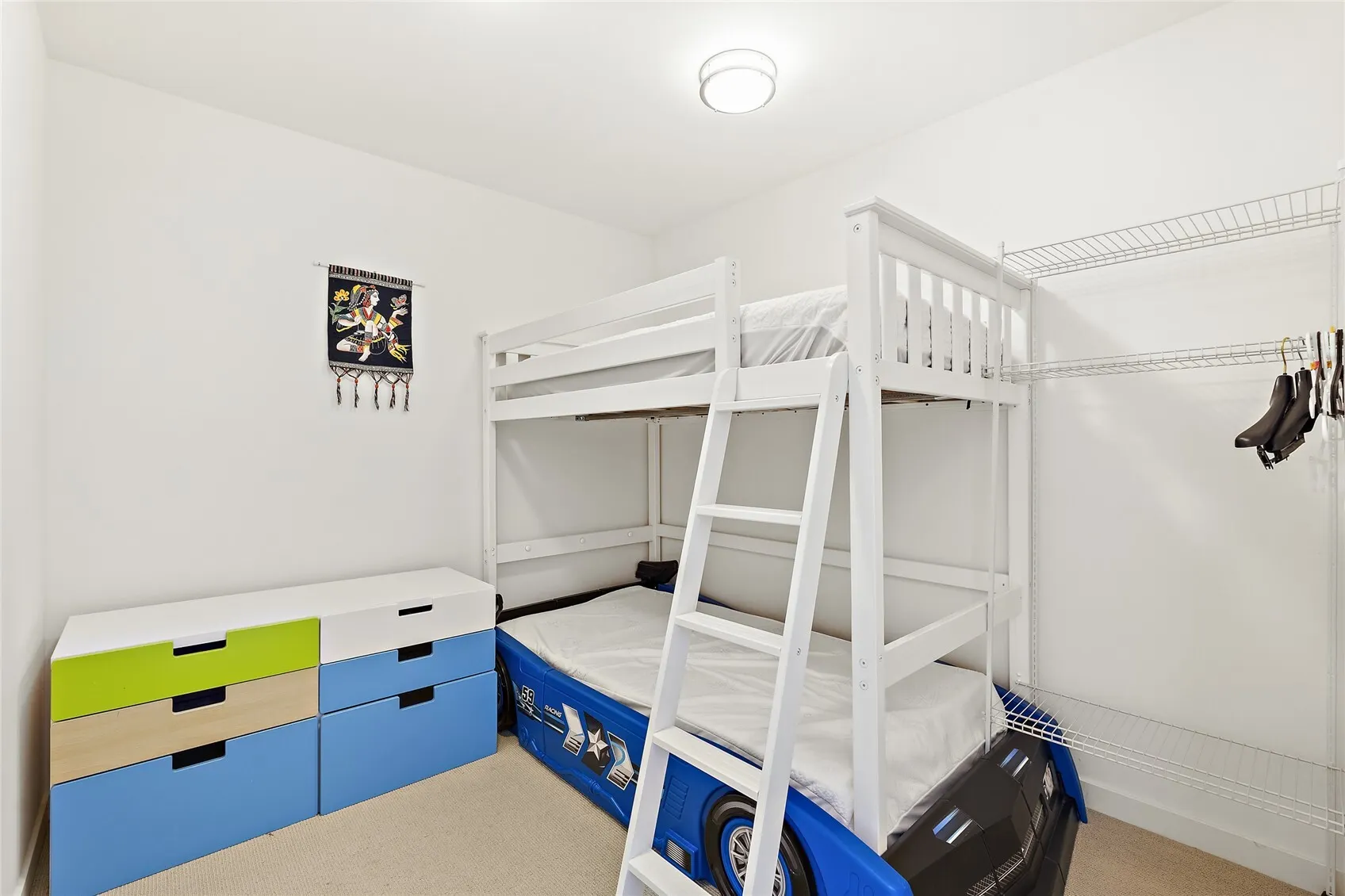 1209 6th Avenue N, Seattle, WA 98109
