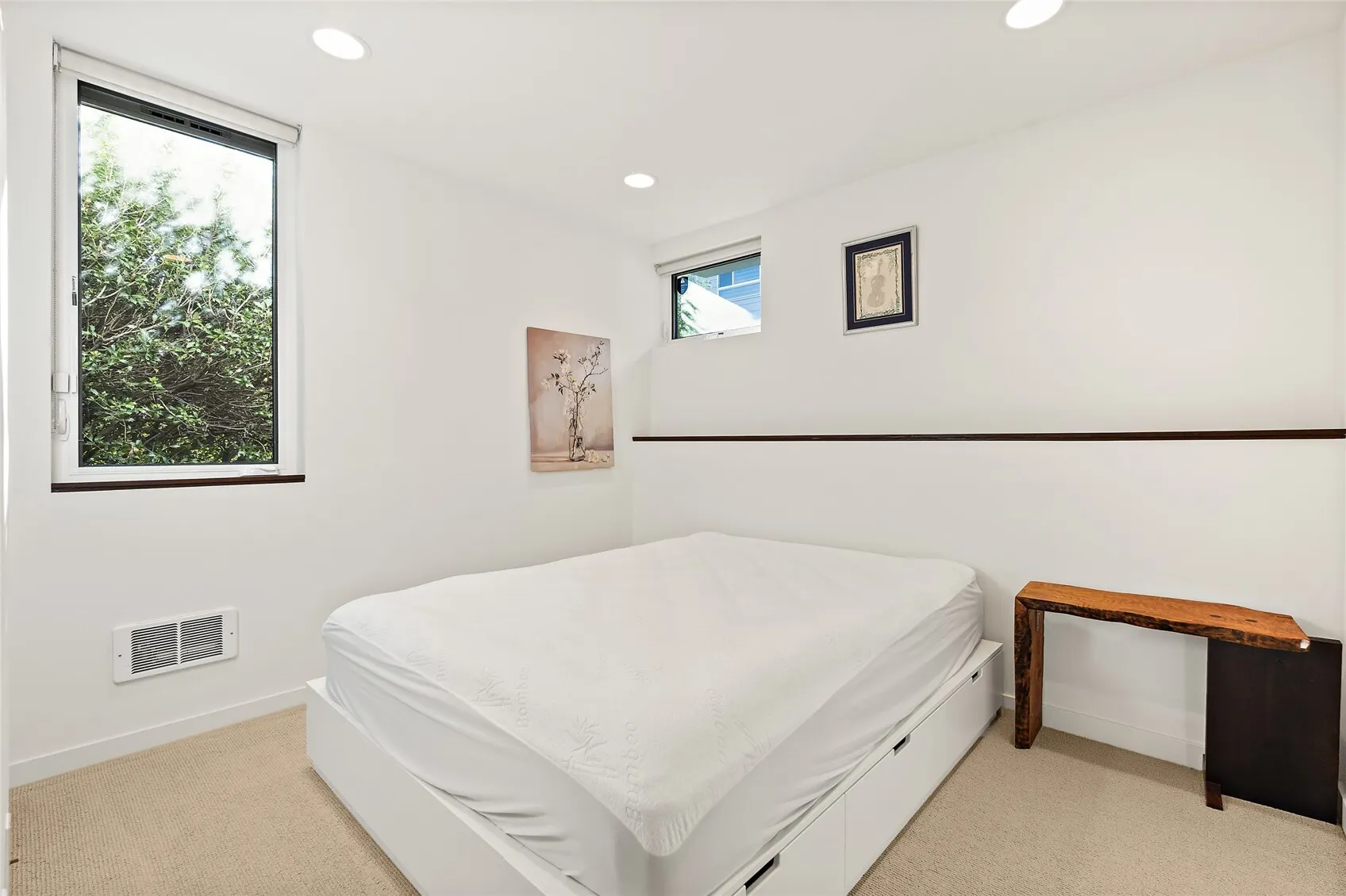 1209 6th Avenue N, Seattle, WA 98109
