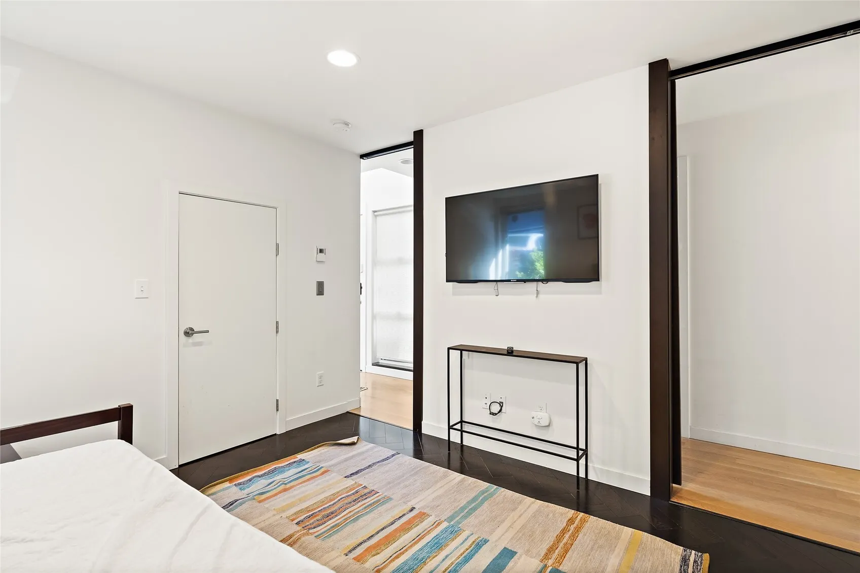 1209 6th Avenue N, Seattle, WA 98109